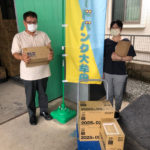 SNSが繋いだ支援活動、ユーコーラッキーがフードバンク大牟田に防災備蓄物資を寄贈