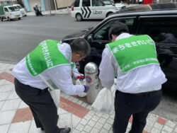 SANKYOが渋谷区主催の清掃活動に参加、ハロウィン翌日の渋谷駅周辺には多くのゴミ